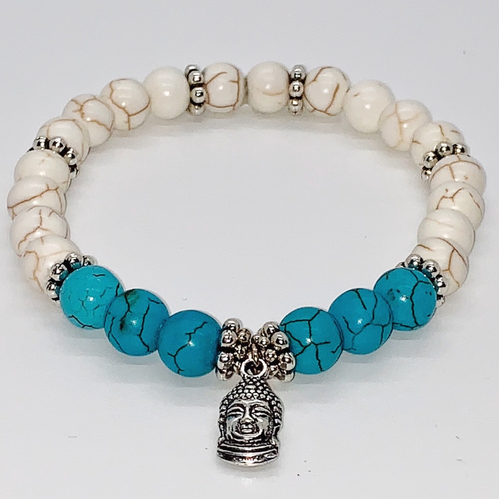 Turquoise and white turquoise beaded bracelet - Picture 2 of 3